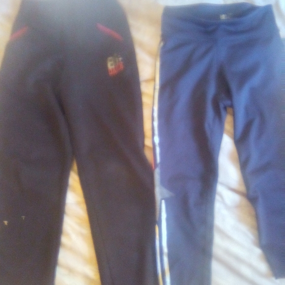 ASSORTED LOT OF NEW BOYS/GIRLS CLOTHING - Picture 4 of 5